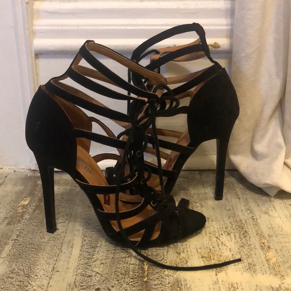 Redkiss Tie-up Black Heels